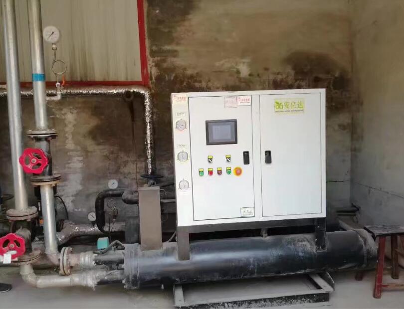 low temp water cooled chiller -10C outlet.jpg