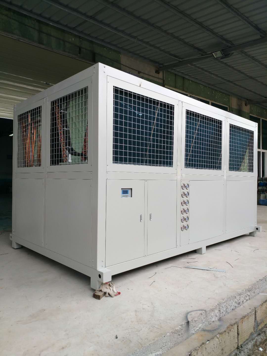 90HP air cooled chiller